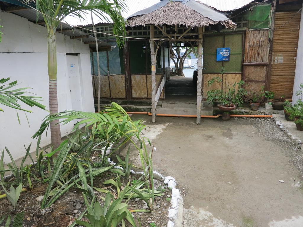 อนิเลา สกูบา ไดฟ์ เซ็นเตอร์ รีสอร์ท Batangas ภายนอก รูปภาพ